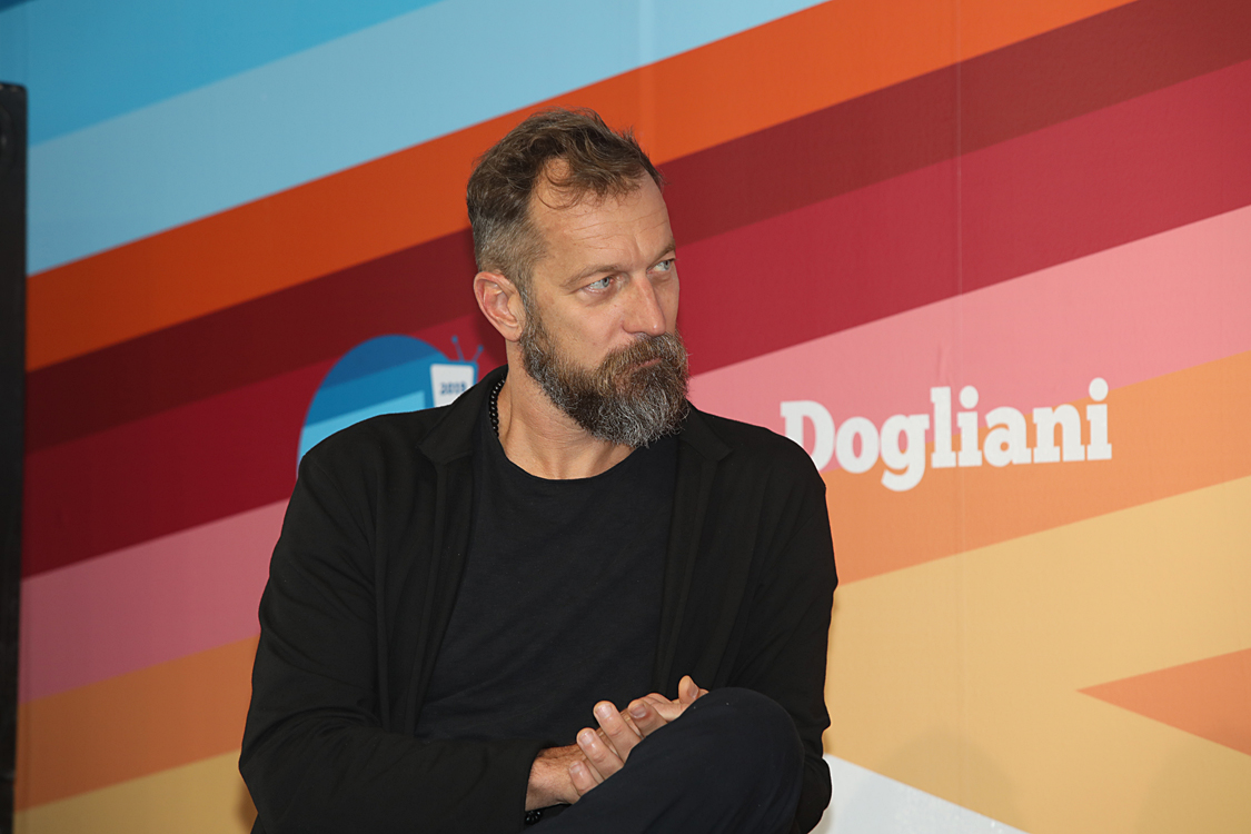 Festival della TV e dei Nuovi Media 2019_148.jpg - Road to Tokyo 2020: Eurosport e l’esperienza olimpica Cosa significa partecipare a una Olimpiade? E magari vincere una medaglia d’oro?  Alcuni tra i grandi atleti azzurri, tra cui la portabandiera di PyeongChang 2018 Arianna Fontana, raccontano le loro sfide, le loro emozioni e i loro successi a cinque cerchi.  E per Eurosport, broadcaster ufficiale delle prossime tre Olimpiadi, la sfida di portare nelle case degli italiani un’esperienza mai vista prima.